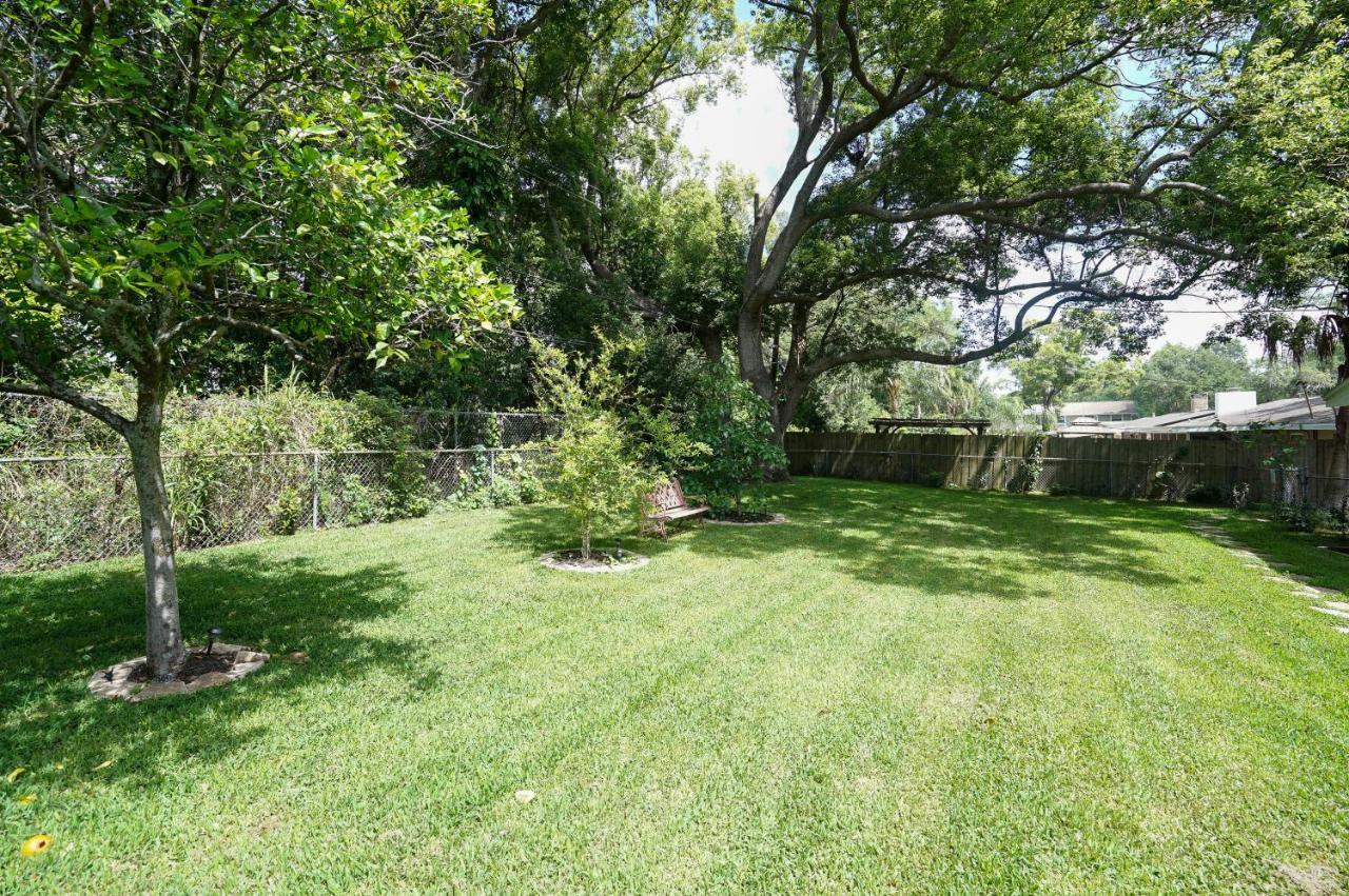4 Bedroom Clearwater Vacation Home With Amazing Backyard מראה חיצוני תמונה