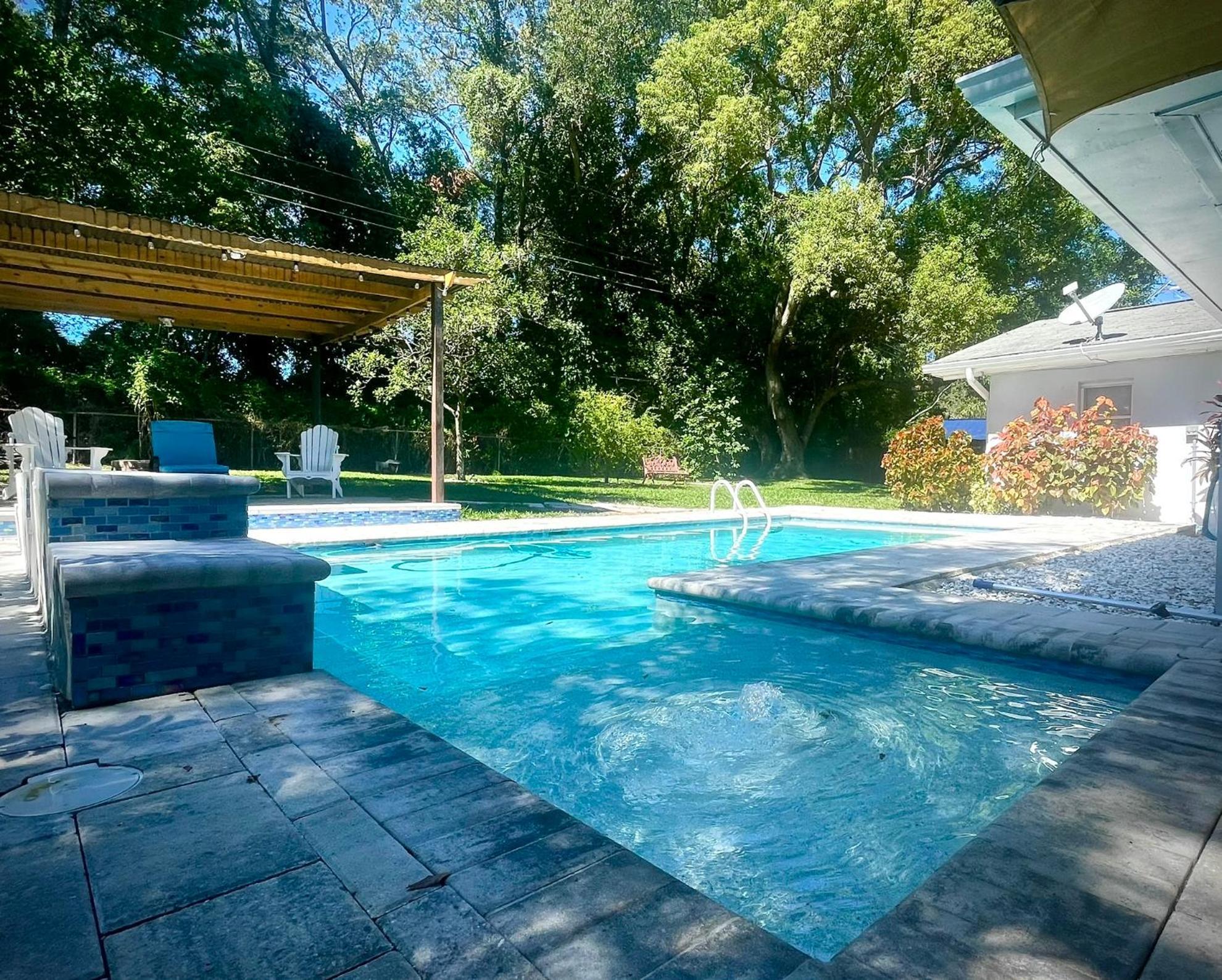 4 Bedroom Clearwater Vacation Home With Amazing Backyard מראה חיצוני תמונה